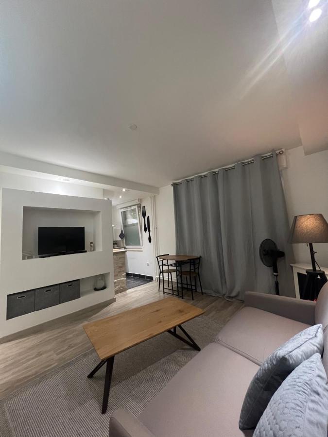 Le Carre Strasbourgeois - Logement Entier Au Centre Du Neudorf F1 Bagian luar foto
